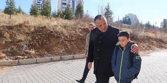 Nevşehir Belediye Başkanı Dr. Mehmet Savran, 15 Temmuz Mahallesinde İncelemelerde Bulundu