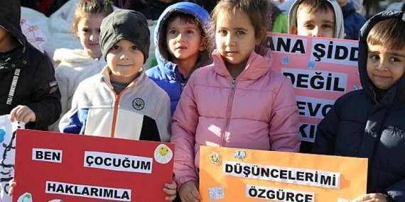 Nilüferli çocuklar hakları için yürüdü