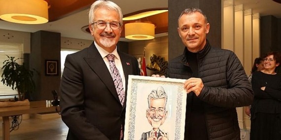 Ödüllü karikatüristler Başkan Erdem ile buluştu