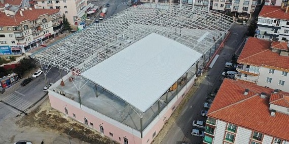 Sancaktepe Semt Pazarı’nın Çatı İmalatı Tamamlanıyor