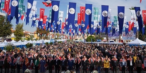 Şenlik Coşkusu Milas Sokaklarını Sardı