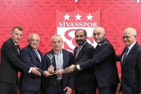 sezonun-ilk-fair-play-adil-oyun-odulleri-duzenlenen-torenle-sahiplerini-buldu.jpg