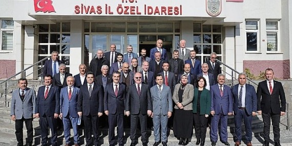 Sivas Belediye Başkanı Hilmi Bilgin İl Genel Meclisine konuk Oldu