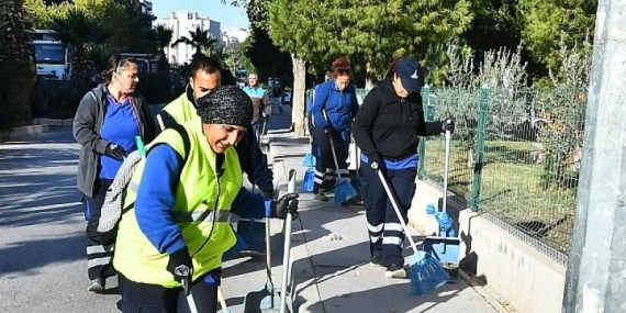 Temizlik seferberliği İzmir’in her köşesine yayılıyor