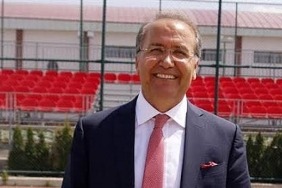 tenis-federasyonu-baskani-cengiz-durmus-d-smartda.jpg