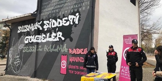 Trafolar “Susmak Şiddeti Gölgeler” Sözleriyle Kadına Şiddete Karşı Uyardı