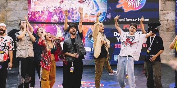 Türkiye’den yetenekli dansçılar Red Bull Dance Your Style Dünya Finali’nde dünyanın en iyisi olmak için yarışacak