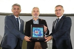 Yazar İskender Pala'nın 13 Romanı 13 Resme Esin Kaynağı Oldu