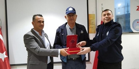 CHP’li Sertel zabıtaları dinledi  Zabıtalar 3600 ek gösterge ve meslek olmayı istiyor