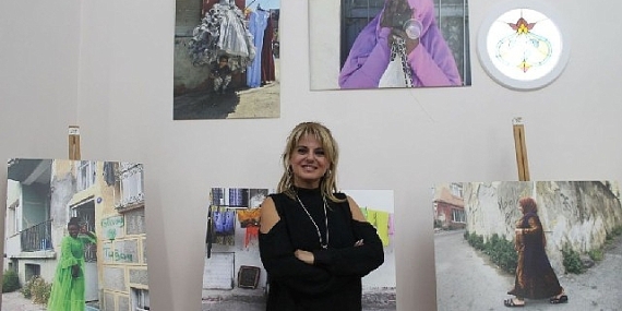 Ege Üniversitesi 50. Yıl Köşkü’nde “Basmane’nin Yüzleri sergisi ziyaretçilerle buluştu