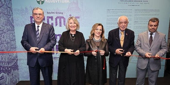 Eski İstanbul’u günümüze taşıyan çini sergisi: ‘Geçmiş Zaman Olur Ki’