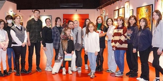 Galeri Beylikdüzü Genç Ressamı Ağırladı