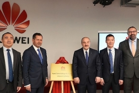 huawei-turkiyenin-ankaradaki-yeni-ar-ge-merkezi-bakan-varank-tarafindan-acildi.jpg