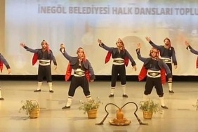 İnegöl Belediyesi Halk Dansları Topluluğu Kıbrıs’ı Salladı