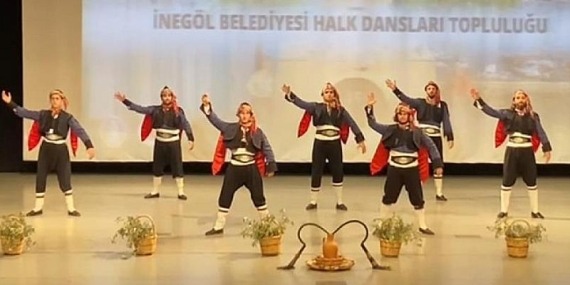 İnegöl Belediyesi Halk Dansları Topluluğu Kıbrıs’ı Salladı