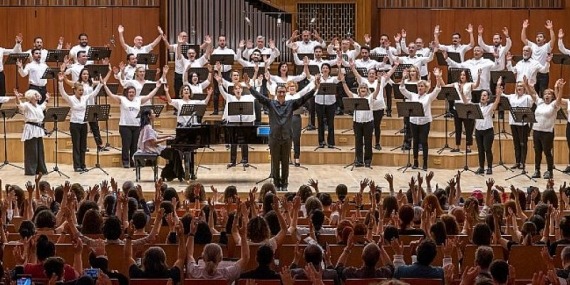 Koroların Sesi Dünya Koro Günüde Atatürk Kültür Merkezinden Yükselecek
