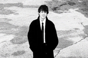 Kum, Yeni Şarkısını Paylaştı: “İki Yabancı”