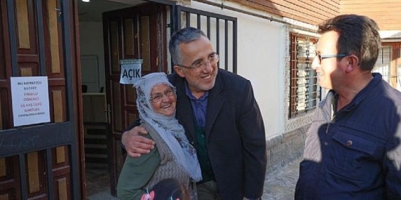 Nevşehir Belediye Başkanı Dr. Mehmet Savran Tarık Tarık Kesekçi Parkı’nda incelemelerde bulundu