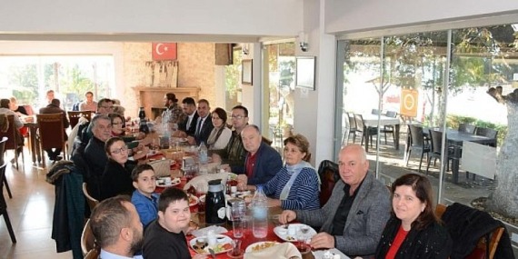 Sevgi Eylem Gerektirir