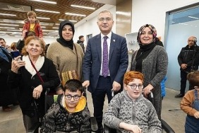 Tebessüm Kahvesi’nin Down Sendromlu Gençleri 90’lar Dans Gösterisi İle Herkesi Büyüledi