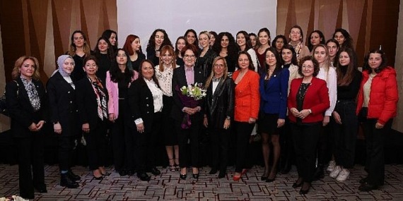 TÜKD 24 Kasım Özel Etkinliğinde Meral Akşener’i Ağırladı