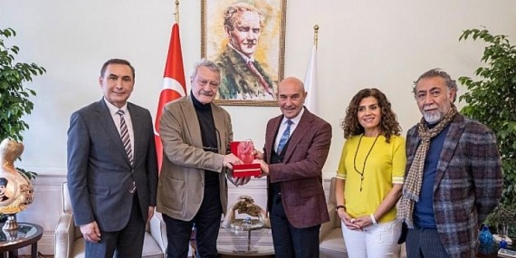 Tunç Soyer’e Barışa Ömür Boyu Emek Ödülü