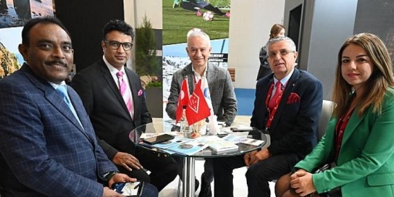 UFTAA Başkanı Rumalla, Kemer standını ziyaret etti