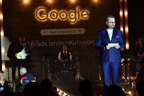 yilin-en-heyecanli-ani-google-year-in-search-etkinligine-pek-cok-unlu-isim-katildi.jpg