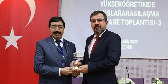 Yükseköğretimde Uluslararasılaşma İstişare Toplantısı İKÇÜ Ev Sahipliğinde Yapıldı