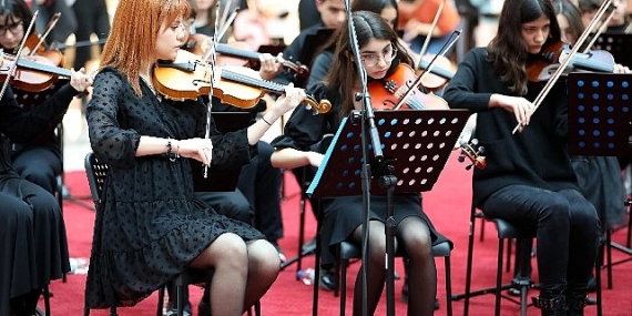 Çocuk Senfoni Yine Sanatseverleri Büyüledi