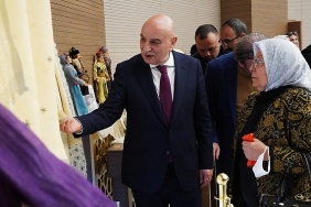 Gelenekselden Dönüşüm Yolculuğu Sergisi Sanatseverleri Bekliyor