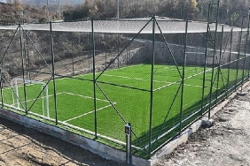 golcukun-dort-bir-yani-yeni-spor-sahalari-ile-donatiliyor.jpg