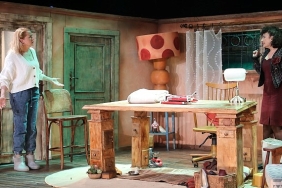 Masanın Altında prömiyer yaptı