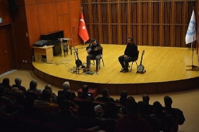 Peker, Cümbüş, müzik kültürümüzün önemli bir simgesidir