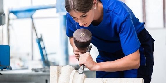 İngiliz yapılarını Türk doğal taşları süsleyecek