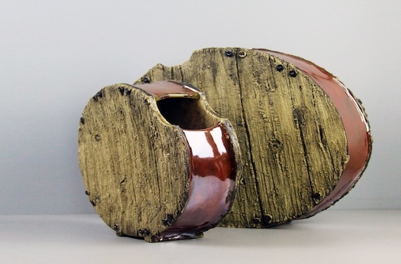 Seramik sanatçı Elif Saltık ‘Haki’ adlı kişisel sergisi