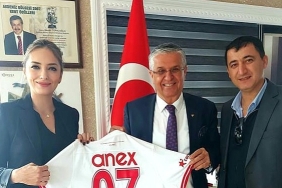 antalyaspor-proje-muduru-burcu-zaman-kemer-belediyesinde.jpg