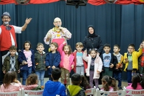 Canik'te Miniklerin Tiyatro Sevinci