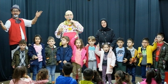 Canik’te Miniklerin Tiyatro Sevinci