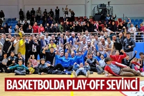 basketbolda-play-off-sevinci.jpg