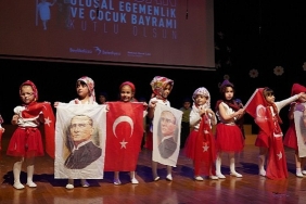 beylikduzunde-cocuklarin-23-nisan-coskusu.jpg
