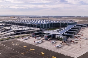iga-istanbul-havalimani-kendi-rekorunu-kirdi.jpg