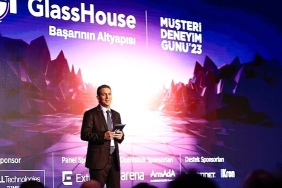 glasshouse-yapay-zeka-destekli-yeni-nesil-bt-altyapi-hizmet-modeli-ile-musterilerine-operasyonel-mukemmeliyet-sunuyor.jpg