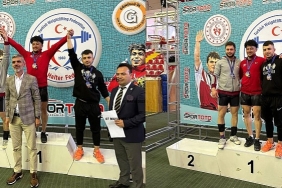 haltercilerimiz-turkiye-sampiyonasindan-derecelerle-donuyor.jpg