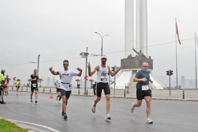 maraton-izmir-heyecani-basladi.jpg