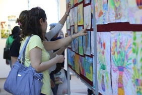 aydin-buyuksehir-belediyesi-kursiyerleri-resim-yeteneklerini-sergiliyor.jpg