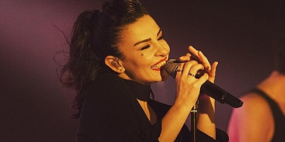 “Cuma İş Çıkışı”nda Fatma Turgut Sahnede