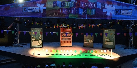 Kadıköy'de Çocuk Tiyatro Festivali devam ediyor
