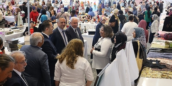 Karaman Belediyesi Yıl Sonu Sergisi açıldı