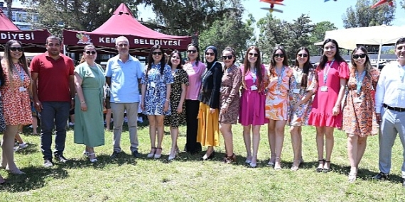 Minik ellerden minik kalplere